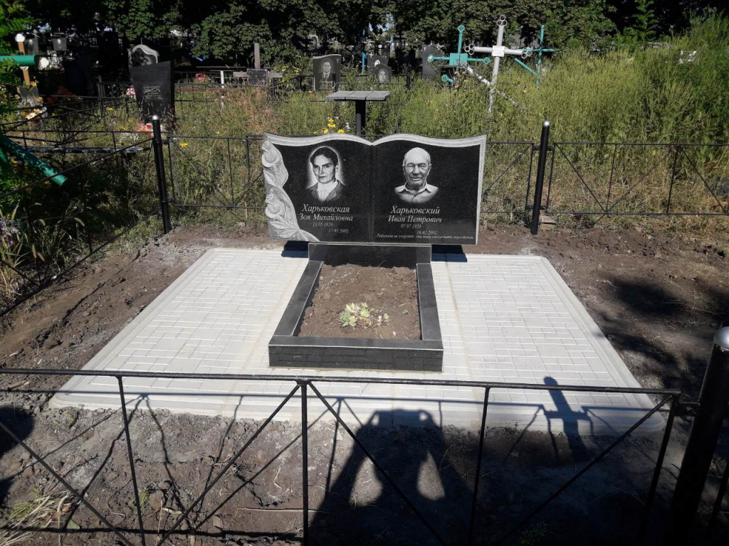 Монтаж гранитных памятников на могилу в Харькове Аrgest-stone.com.ua