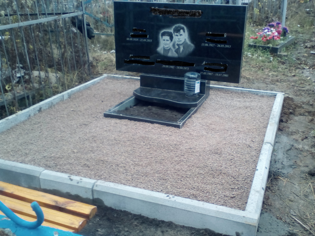 Монтаж гранитных памятников на могилу в Харькове Аrgest-stone.com.ua