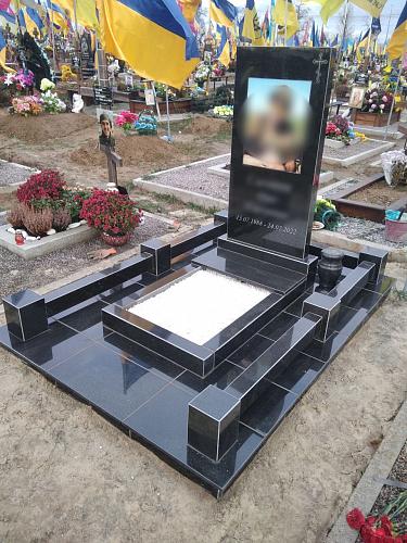 Фото Памятник военному №3