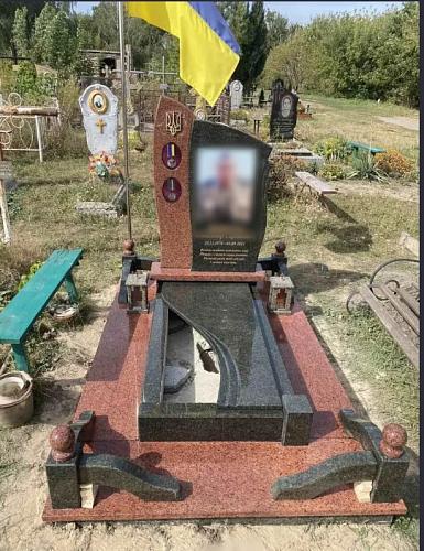 Фото Памятник военному №20