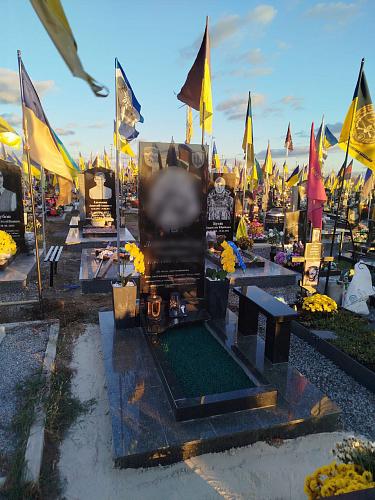 Фото Памятник военному №6