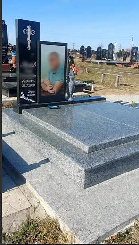 Фото Памятник военному №18