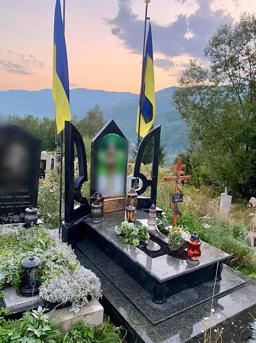 Фото Памятник военному №7